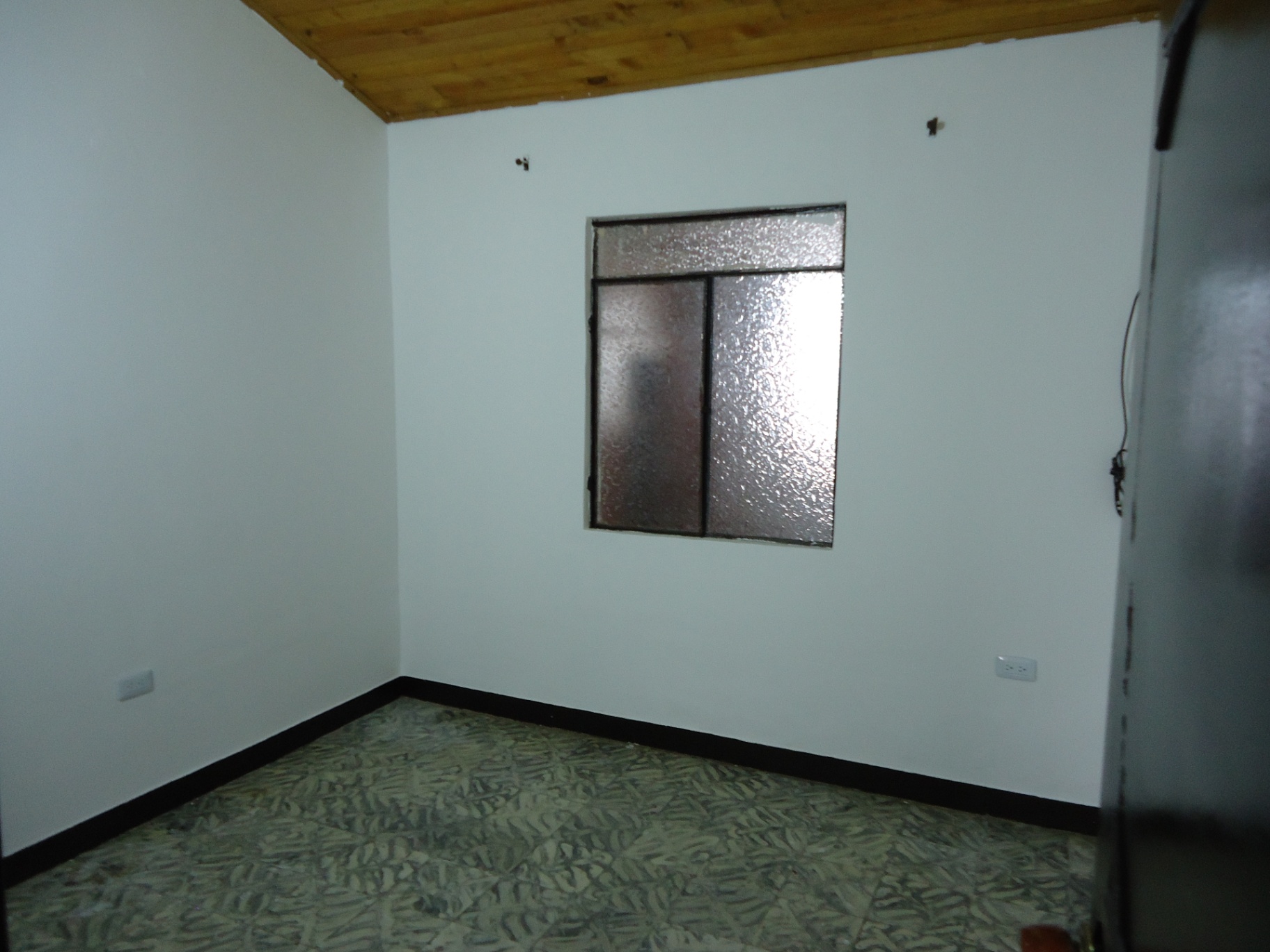 Locales en Arriendo, Ricaurte Bogotá - LOAR402