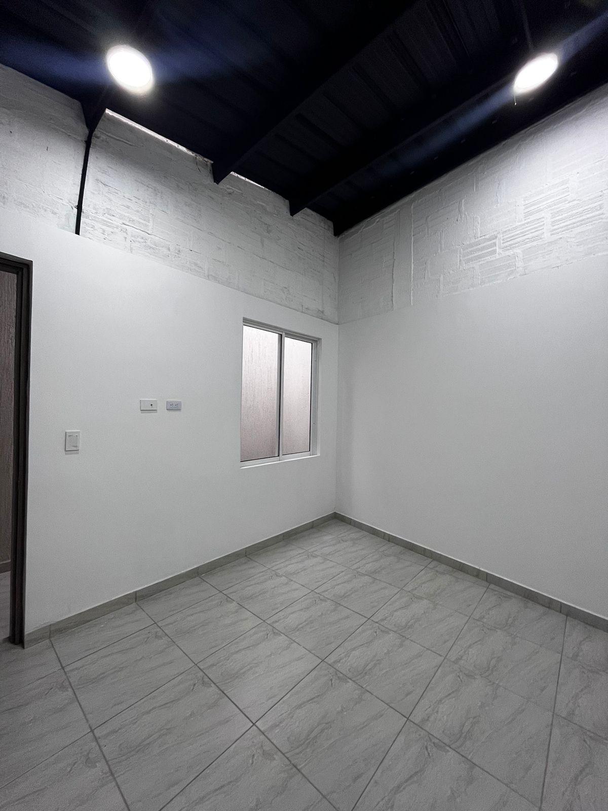 Locales en Arriendo, Ricaurte Bogotá - LOAR345