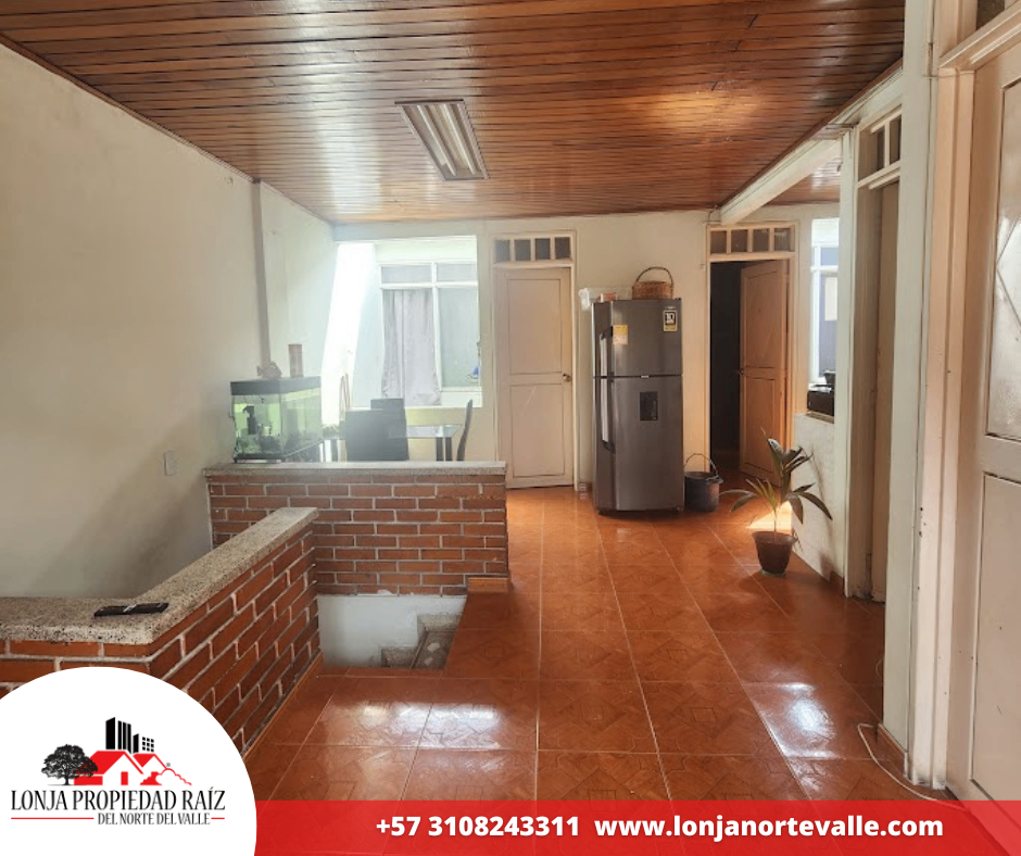Casas Con Local en Venta, Cartago,  - El Palatino