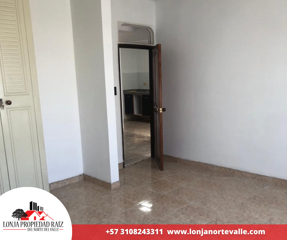 Casas Con Local en Venta, Cartago,  - San Nicolás