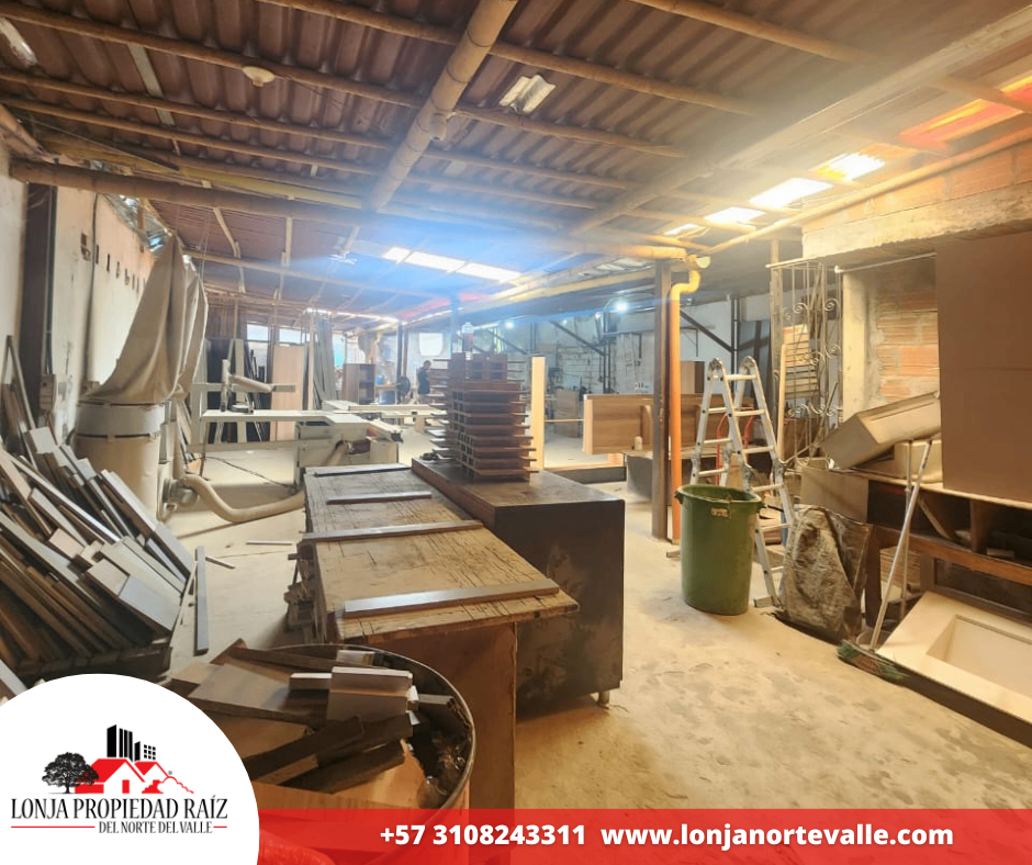 Casas Con Local en Venta, Cartago,  - San Nicolás