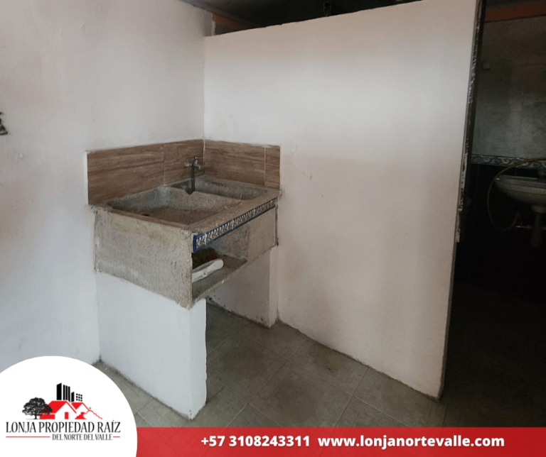 Casas en Venta, Cartago, – Carlos Holmes Trujillo